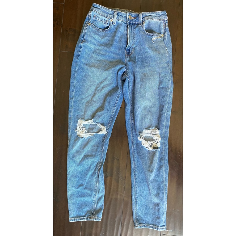American Eagle ripped mom jeans